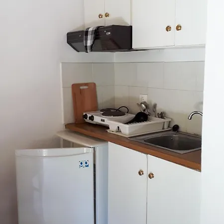 Nondes Nocleg ze śniadaniem 3*