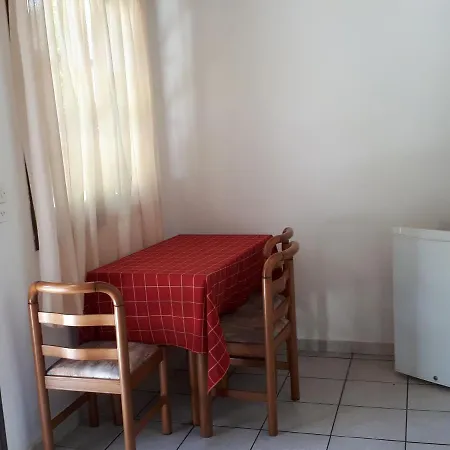 Nocleg ze śniadaniem Nondes