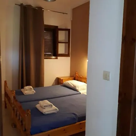 Nondes Nocleg ze śniadaniem 3*